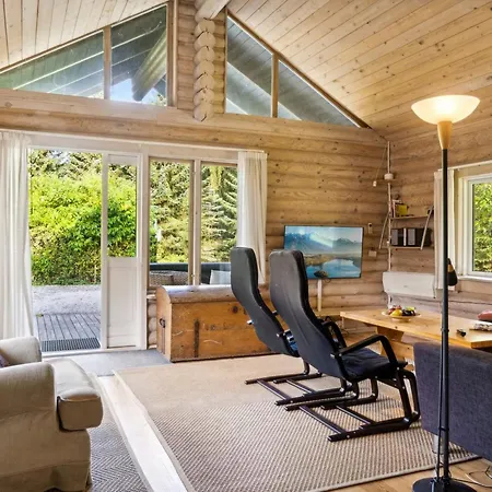 Holiday home Hjorthung - 2km From The Sea By Interhome
