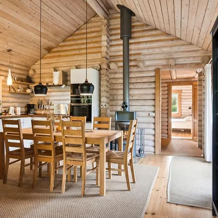 Holiday home Hjorthung - 2km From The Sea By Interhome *