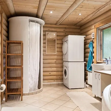 Hjorthung - 2km From The Sea By Interhome *